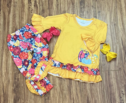Yellow Pumpkin & Floral Set